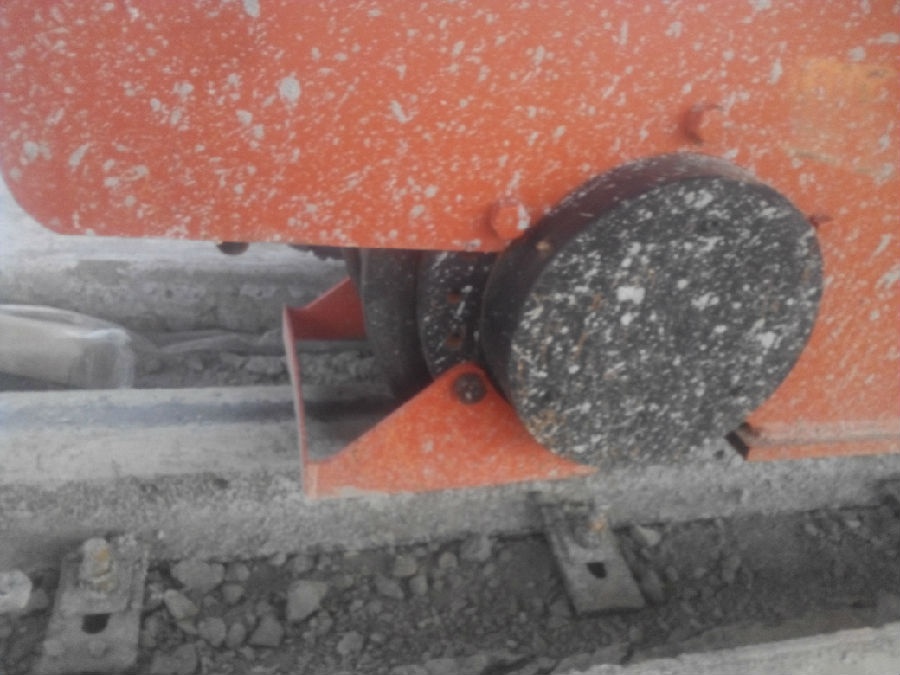 內(nèi)蒙古蘭石門式起重機安全監(jiān)控系統(tǒng)現(xiàn)場安裝圖十一